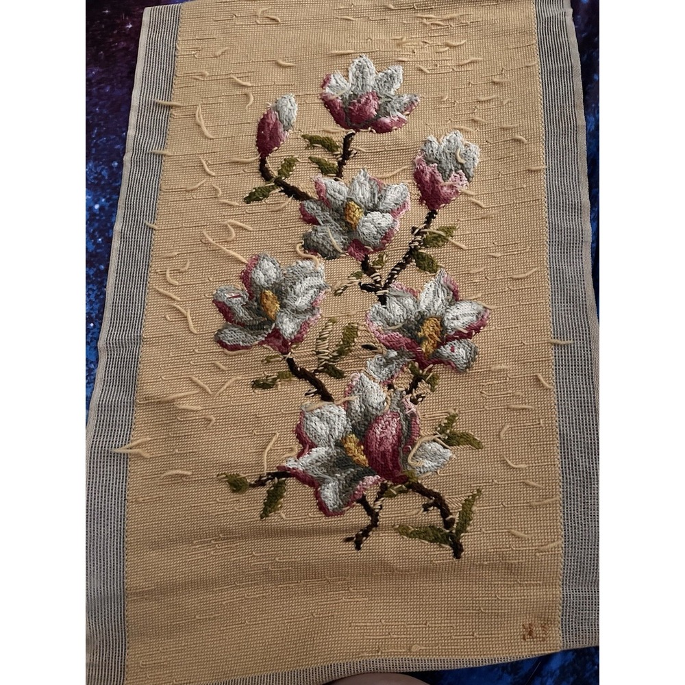 Paragon Needlepoint Tapestry Hand Embroided  9 1/2 X 8 Flowers 100% Wool